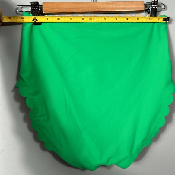 J Crew High-rise scalloped bikini bottom in Brilliant Green size small - Picture 11 of 12